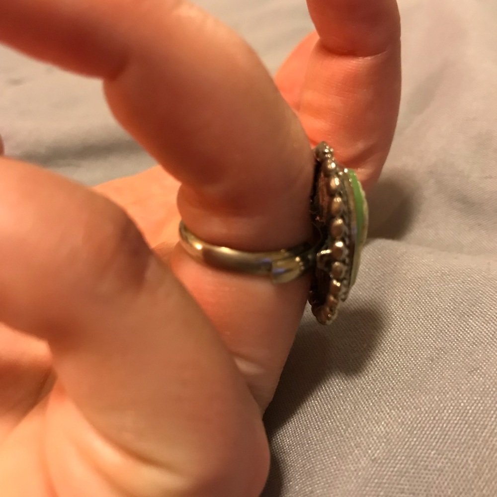 Victorian Style Ring - Picture 4 of 4